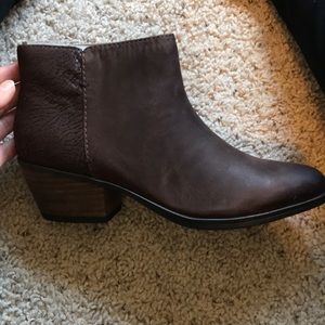 Clarks Gelata Italia size 9